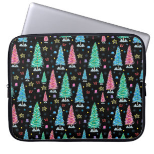 Kleurrijke kerstbomen op kerstavond laptop sleeve