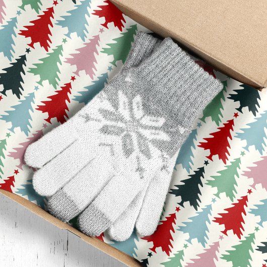 Kleurrijke kerstbomen op wit tissuepapier