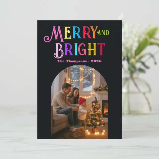 Kleurrijke Kerstfoto 'Merry & Bright' Feestdagenkaart (Staand voorkant)