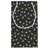 Kleurrijke kerstverlichting slinger patroon op zwa klein cadeauzakje (Achterkant)