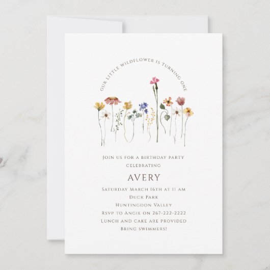 Kleurrijke kleine wilde bloem draaien een verjaard kaart (Voorkant)