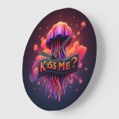 Kleurrijke kwal illustratie met kus me tekst grote klok (Hoek)
