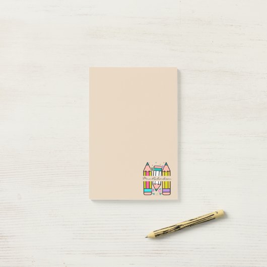 Kleurrijke leraar naam potlood cartoon post-it® notes (Op bureau)