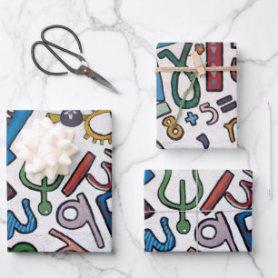 Kleurrijke letters en cijfers inpakpapier vel