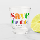 Kleurrijke letters, stippen en strepen homofoto shot glas (Voorkant)