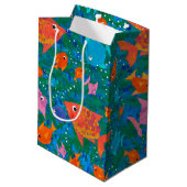 Kleurrijke Leuke Vis in het Zee Medium Gift Bag Cadeauzakje (Achterkant Gekanteld)