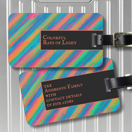 Kleurrijke lichtstralen die in duisternis vallen bagagelabel