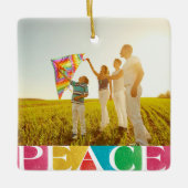 kleurrijke LIEFDE VREDE VREUGDE vrolijke kerst fot Keramisch Ornament (Voorkant)