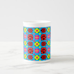 Kleurrijke Lieveheersbeestjes en Bloemen Porselein Kop