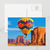 Kleurrijke luchtballon boven Rocks Briefkaart (Voorkant / Achterkant)