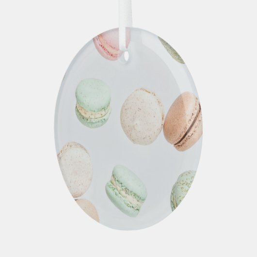 Kleurrijke macarons: zoet vallend patroon. glas ornament (Voorkant links)