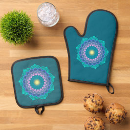 Kleurrijke Mandala op Blauwe Achtergrond Ovenwant & Pannenlap Set