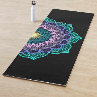 Kleurrijke Mandala op Zwarte Achtergrond Yogamat