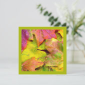 Kleurrijke mapelbladeren/valtrouwuitnodigingen kaart (Staand voorkant)