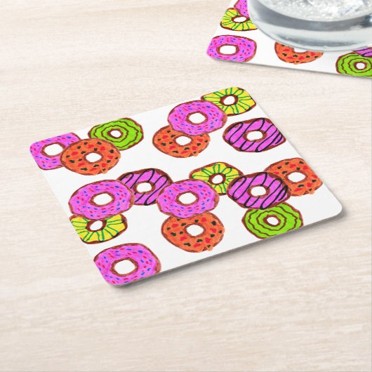 Kleurrijke matte donuts donut met sprinkles kartonnen onderzetters (Schuin)