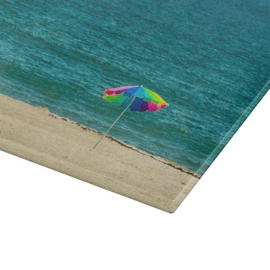 Kleurrijke membrella op het snijvlak van het stran snijplank (Hoek)