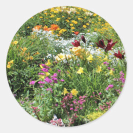 Kleurrijke middelmatige zomertuinen! ronde sticker