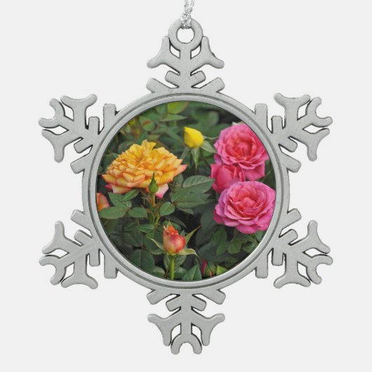 Kleurrijke minieme rozen tin sneeuwvlok ornament (Voorkant)