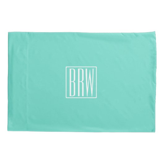 Kleurrijke Moderne 3 Initiaal Monogram | Wit Op Aq Kussensloop (Achterkant)