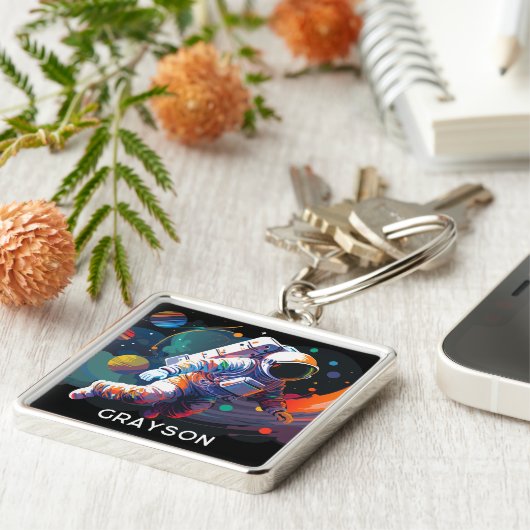 Kleurrijke moderne astronaut ruimte gepersonalisee sleutelhanger (Zijkant)