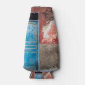 Kleurrijke muur met blauwe deur flesjeskoeler (Voorkant)