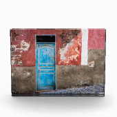 Kleurrijke muur met blauwe deur fotoblokken (Voorkant)