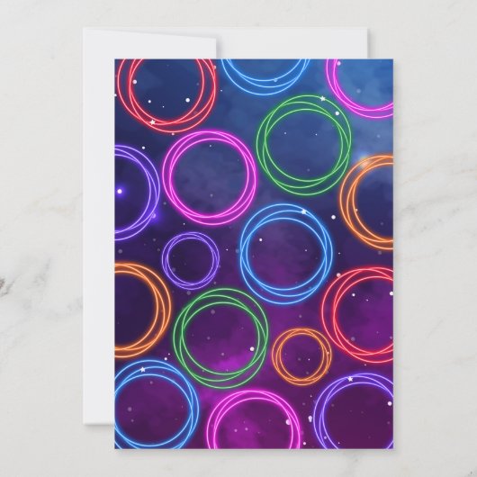 Kleurrijke Neon Glow verjaardagsuitnodiging Kaart (Achterkant)