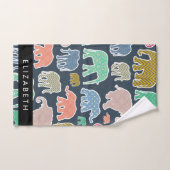 Kleurrijke olifanten, Olifantspatroon, Jouw naam Bad Handdoek (Handdoek)