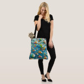 Kleurrijke onderwaterviskunst tote bag (Op model)