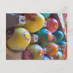Kleurrijke ouderwetse paasei decoreren plezier feestdagenkaart
