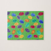 Kleurrijke paaseieren op groene puzzels (Horizontaal)