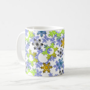 Kleurrijke papieren sneeuwvlokken op wit koffiemok