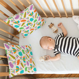 Kleurrijke paraplu's met wolken en regendruppels kussen