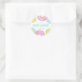 Kleurrijke Pastelkleurige Strooidonuts Baby Shower Ronde Sticker (Tas)