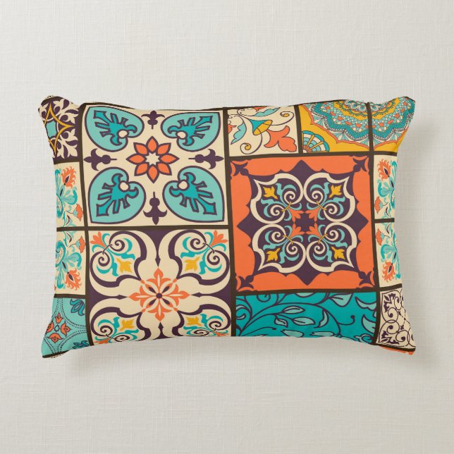 Kleurrijke Patchwork Islamitische Majolica Tegel Accent Kussen (Voorkant)