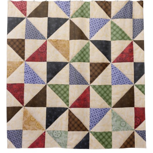 Kleurrijke Patchwork Quilt: Bloemtextuur. Douchegordijn (Voorkant)