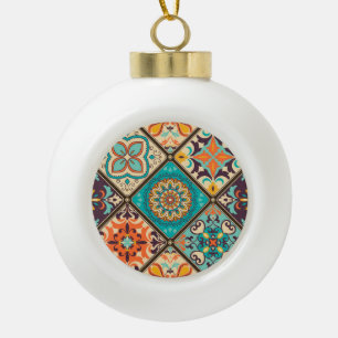 Kleurrijke patchwork tegel: Islamitische motieven. Keramische Bal Ornament
