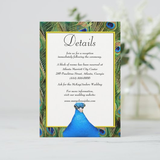 Kleurrijke pauw bruiloft details informatiekaartje (Staand voorkant)