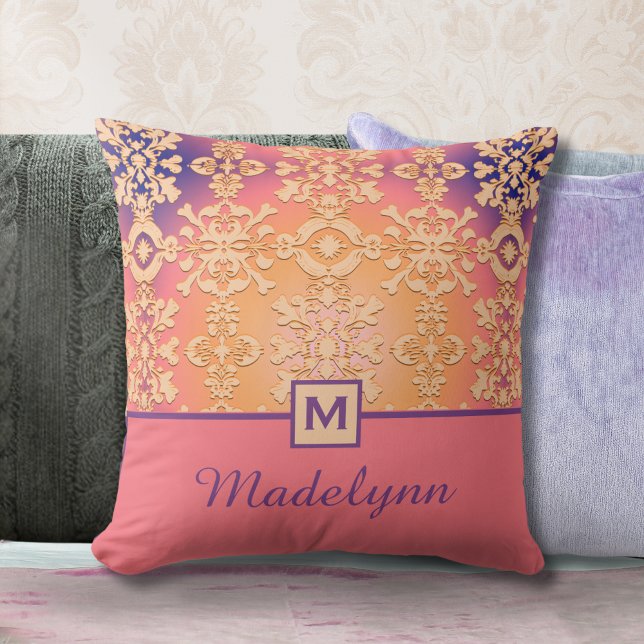 Kleurrijke Peach Paarse Damask Monogram Kussen (Creator heeft geüpload)