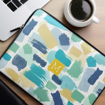 Kleurrijke penseelstreken en geel monogram laptop sleeve<br><div class="desc">Gun monogrammed ontwerp met een koel patroon van romige verfslagen in heldere groene,  gele,  aqua en blauwe kleuren.</div>