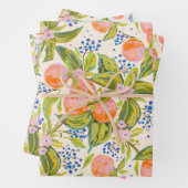 Kleurrijke perziken met bloemen inpakpapier vel (In situ)