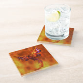 Kleurrijke Phoenix die tegen een vurige achtergron Glazen Onderzetter (Schuin)