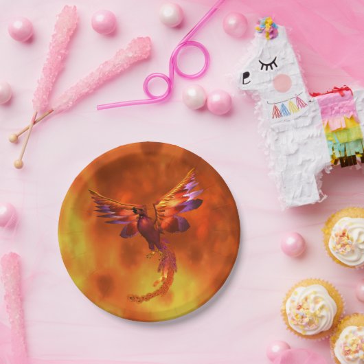 Kleurrijke Phoenix die tegen een vurige achtergron Papieren Bordje (Feest)