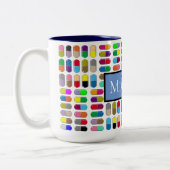 Kleurrijke pillen tweekleurige koffiemok (Links)