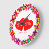 Kleurrijke, platte, witte en rode harten grote klok (Hoek)