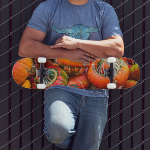 Kleurrijke pompoenen persoonlijk skateboard