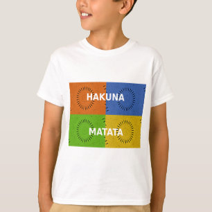 Kleurrijke Pop Art Collage & "Hakuna Matata" Beric T-shirt
