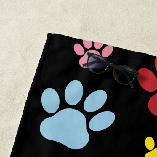 Kleurrijke poten, Paw Pattern, Dog Paws, Jouw naam Strandlaken (In situ)
