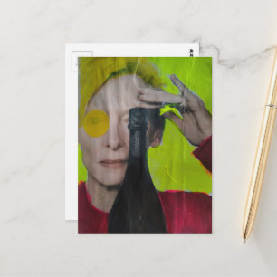 Kleurrijke pret surreële collage vrouw met fles briefkaart