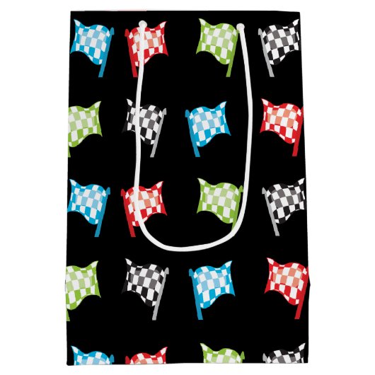 Kleurrijke Racing Vlaggen op Zwart Verjaardagsfees Medium Cadeauzakje (Achterkant)